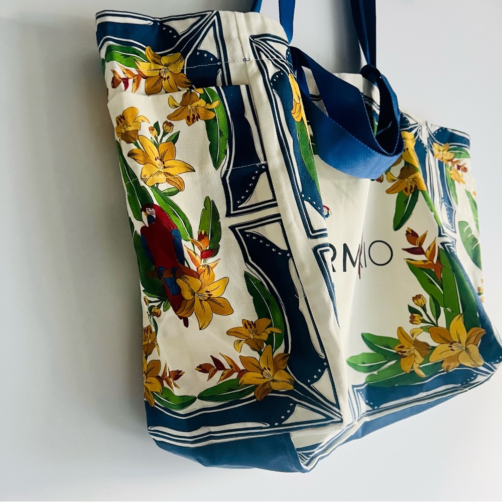 FARM Rio Brazil Tropical Parrot Large Canvas Carryall Tote Bag NWT - Picture 12 of 15